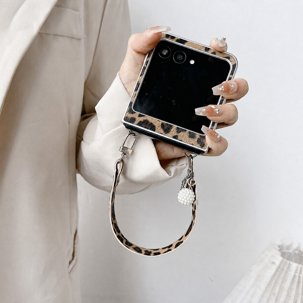 Leopard Print Folding Flip Pho - Vintage Fashion Women ulasan dan harga