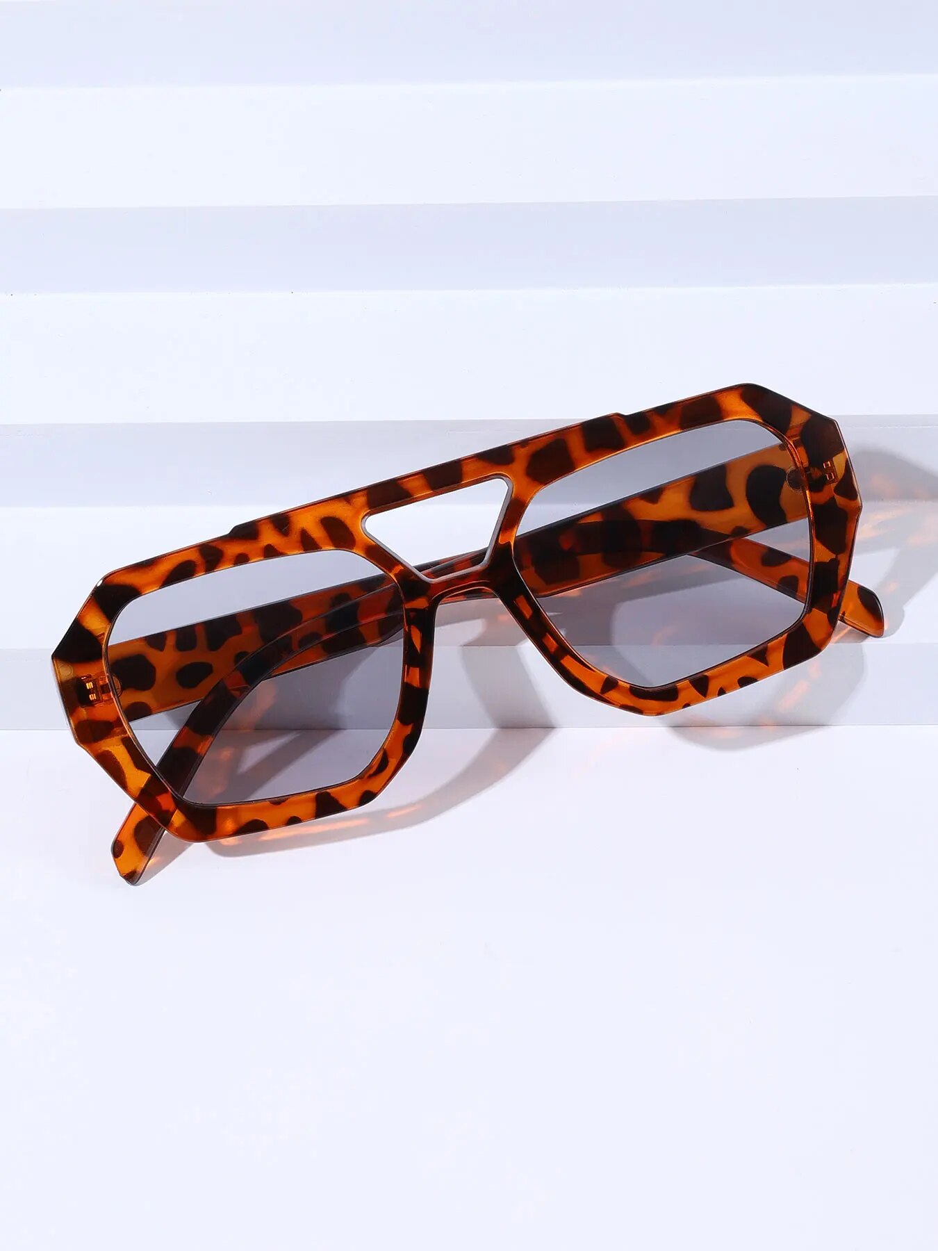 Fashion Vintage Square Irregul - Vintage Fashion And Design ulasan dan harga