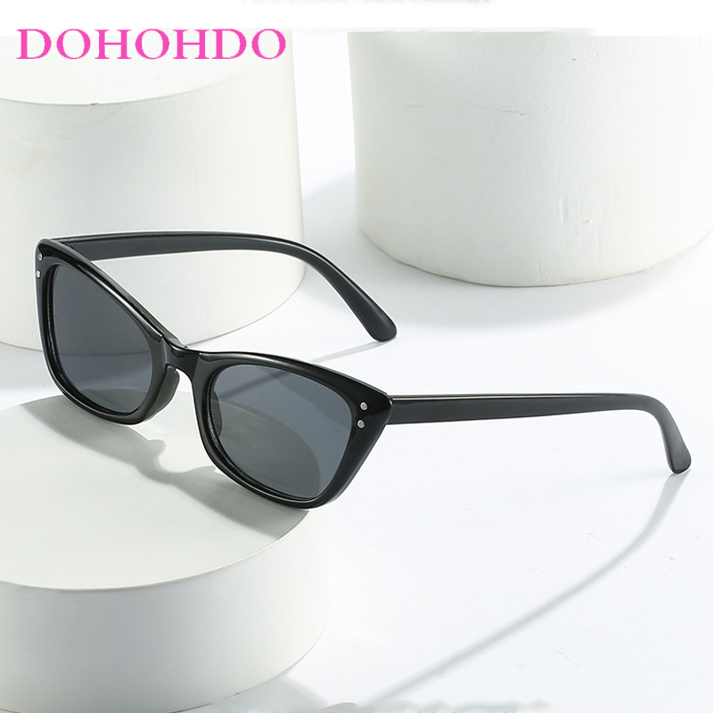 Vintage Small Cat Eye Sunglass - Vintage Fashion Photography ulasan dan harga