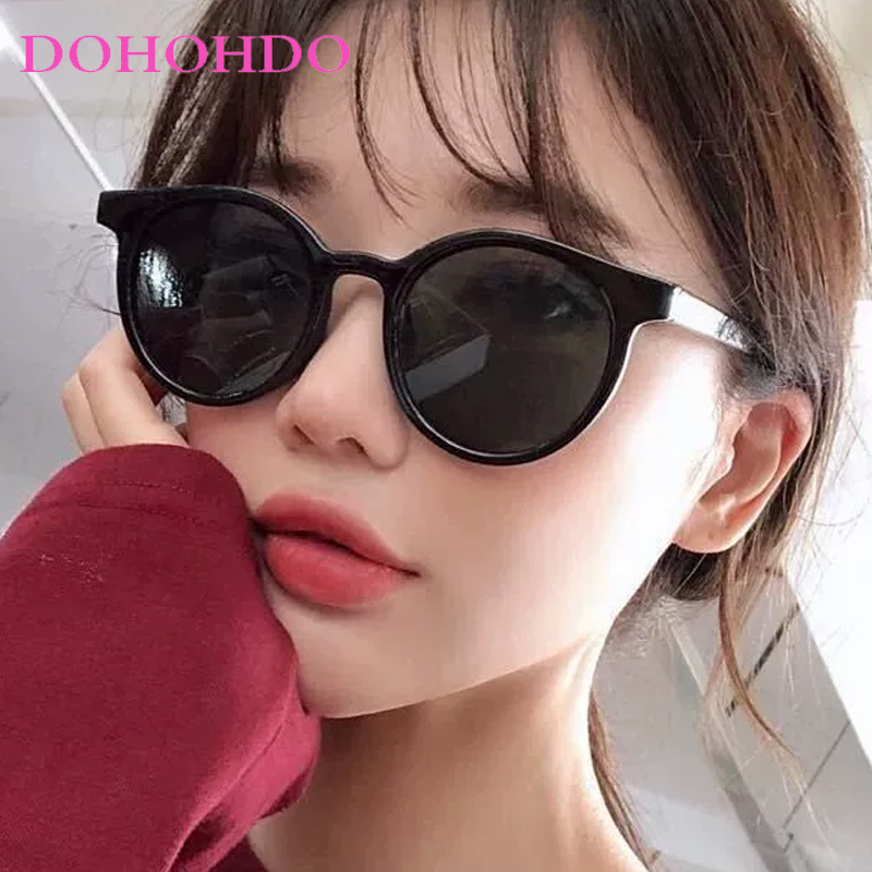 Vintage Classic Oval Sunglasse - Vintage Fashion Photography ulasan dan harga