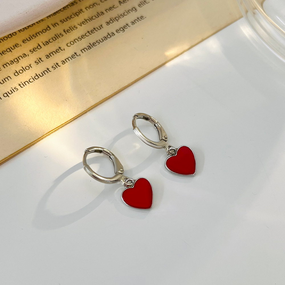 Vintage Red Heart Earrings Fas - Vintage Fashion Guild ulasan dan harga
